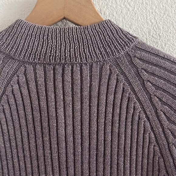 St. John Sport Ribbed Sweater Top Long Sleeve Santana Knit Small - Picture 6 of 7
